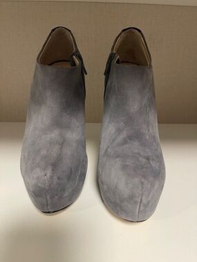 Ruthie Davis Gray & Black Suede Platform Ankle Booties | Size 37.5